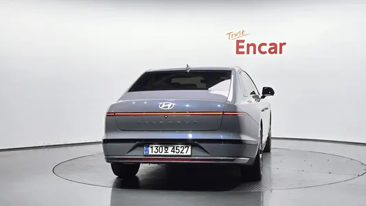 Hyundai (GN7) 2023 4
