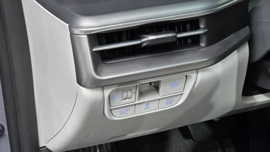 Hyundai (GN7) 2023 14