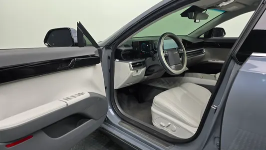 Hyundai (GN7) 2023 10
