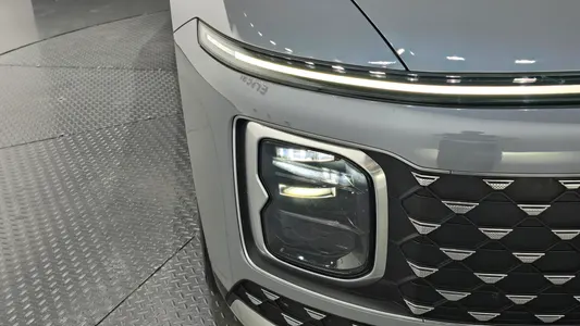 Hyundai (GN7) 2023 23
