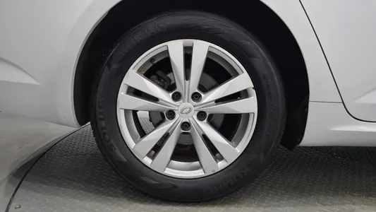 Renault Korea SM6 2.0 GDe SE 2016 5