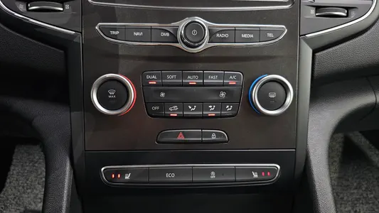 Renault Korea SM6 2.0 GDe SE 2016 16