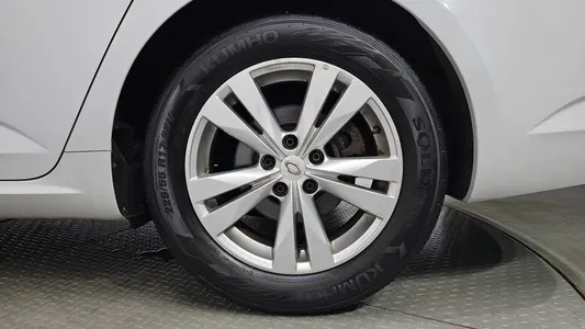 Renault Korea SM6 2.0 GDe SE 2016 21