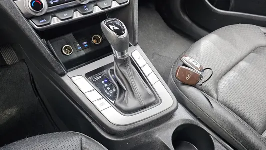 Hyundai AD 1.6 2019 9