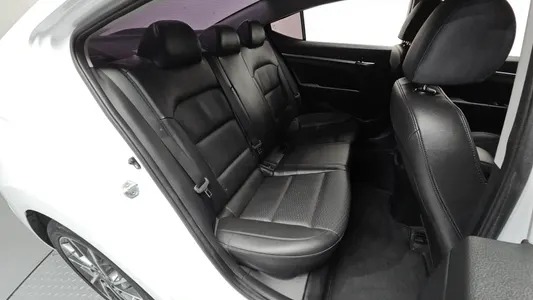 Hyundai AD 1.6 2019 11
