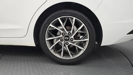 Hyundai AD 1.6 2019 21
