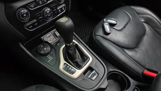 Jeep (KL) 2.0 4WD 2015 9