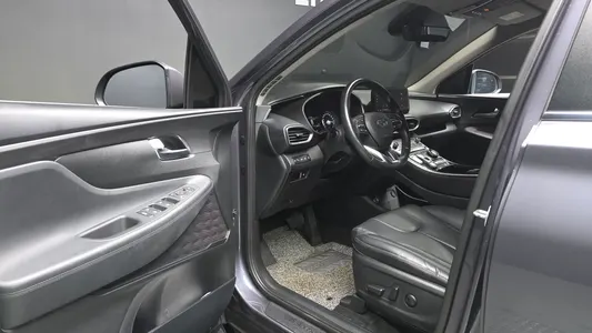 Hyundai 싼타페 2.5T 2WD 2021 10