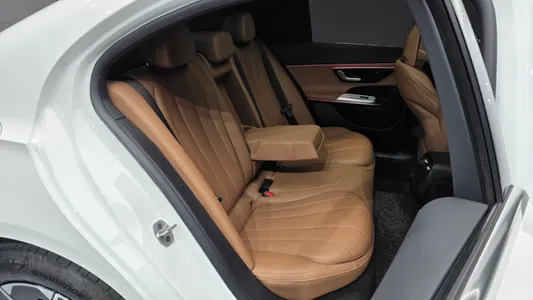 Mercedes-Benz E-Class W214 E200 2026 11