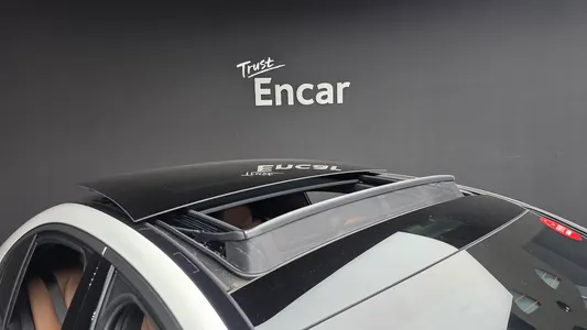 Mercedes-Benz E-Class W214 E200 2026 19