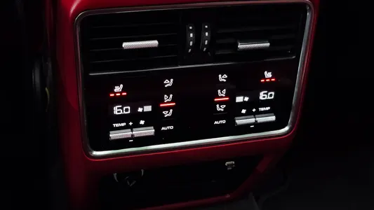 Porsche (PO536) 3.0 2023 34