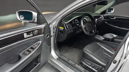 Hyundai 제네시스 BH330 2011 10