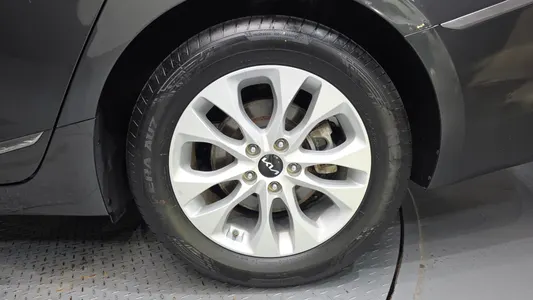 Kia K8 2.5 2WD 2022 21