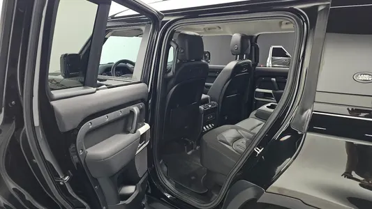 Land Rover (L663) 110 D240 SE 2020 12