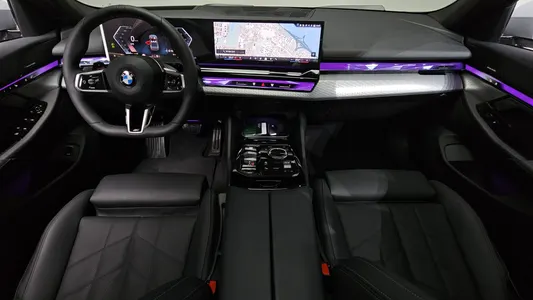 BMW 5 Series (G60) 520i M 2025 6