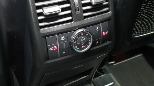 Mercedes-Benz GLE-Class W166 GLE350 d 4MATIC 2018 33