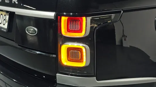 Land Rover 4 4.4 SDV8 Vogue SE 2019 23