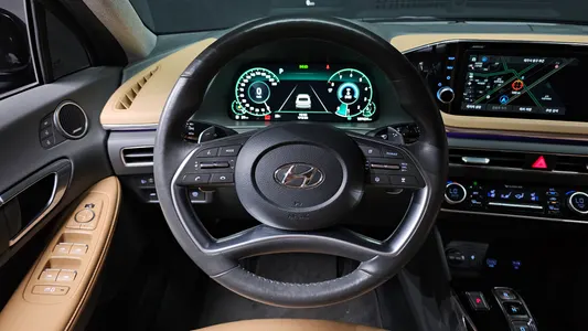 Hyundai (DN8) 2.0 2021 13