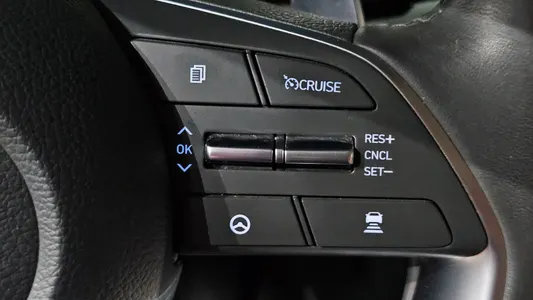Hyundai (DN8) 2.0 2021 18