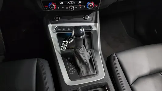 Audi Q3 (F3) 40 TFSI 2025 9