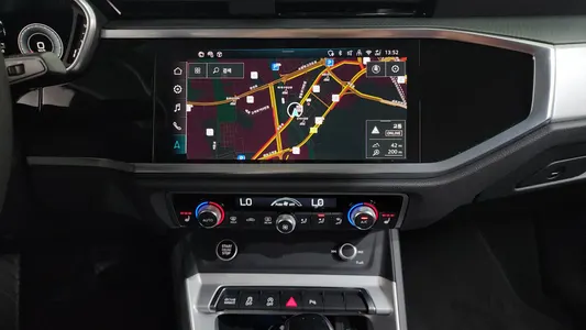 Audi Q3 (F3) 40 TFSI 2025 13