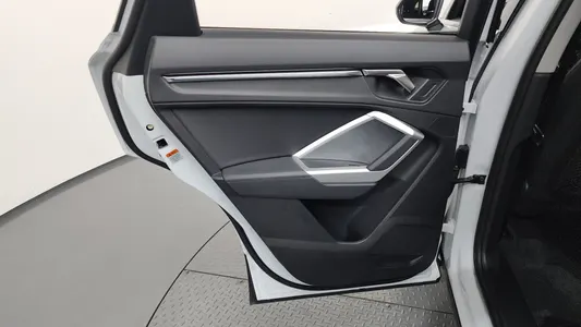 Audi Q3 (F3) 40 TFSI 2025 25