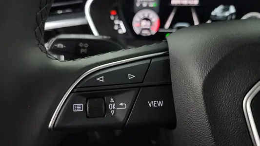 Audi Q3 (F3) 40 TFSI 2025 30
