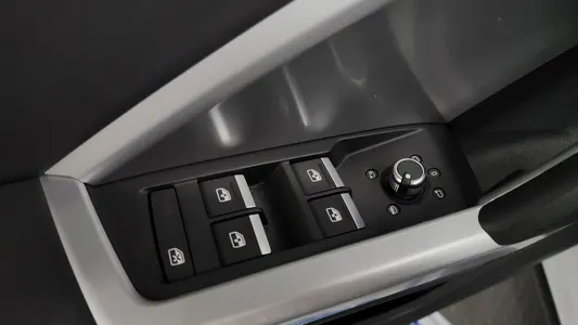 Audi Q3 (F3) 40 TFSI 2025 28