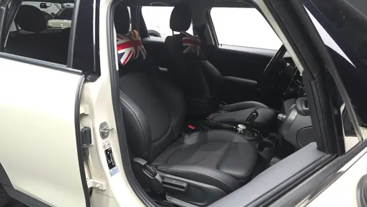 MINI 쿠퍼 5 2021 26