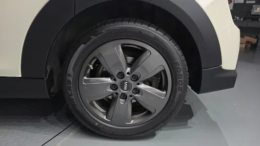 MINI 쿠퍼 5 2021 21
