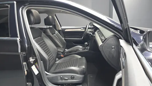 Volkswagen GT(B8) 2.0 TDI 2021 26