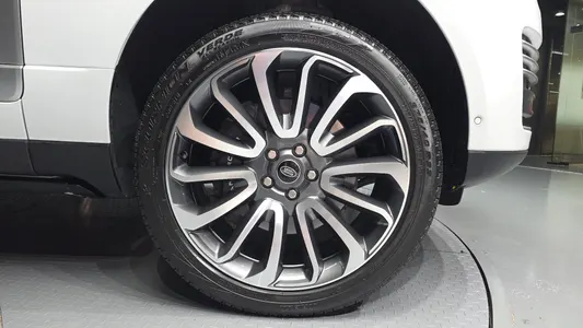 Land Rover 4 D350 AB 2021 21
