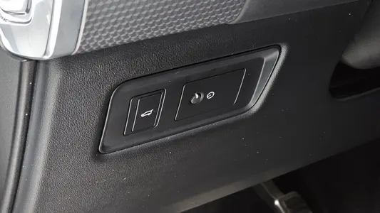 Land Rover 2 3.0 SDV6 HSE 2019 29