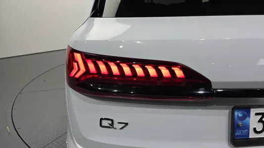 Audi Q7 (4M) 55 TFSI 2023 23