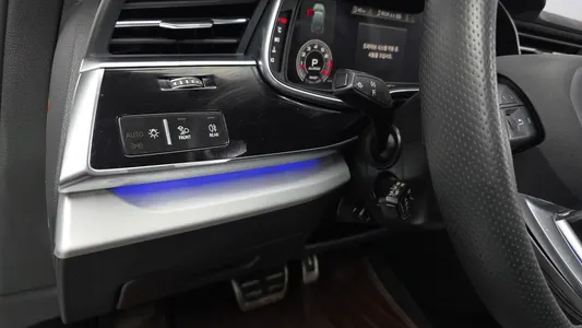 Audi Q7 (4M) 55 TFSI 2023 31