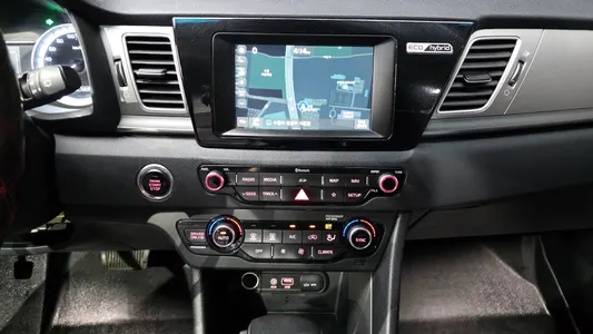 Kia Niro 2017 14