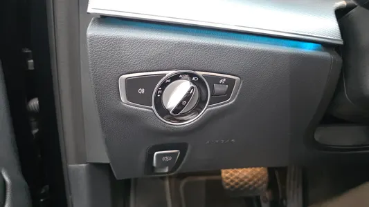 Mercedes-Benz E-Class W213 E300 2019 28