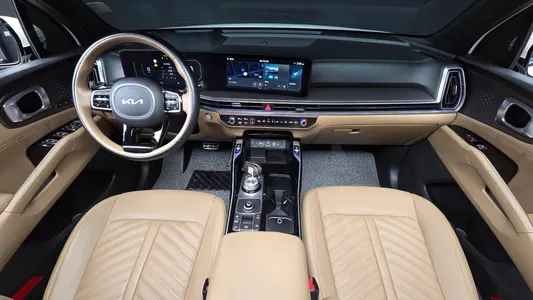 Kia 4 HEV 1.6 2WD 2024 7