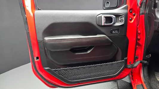 Jeep (JL) 2.0 4 2024 24
