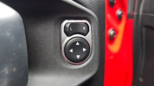 Jeep (JL) 2.0 4 2024 28