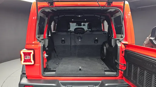 Jeep (JL) 2.0 4 2024 29