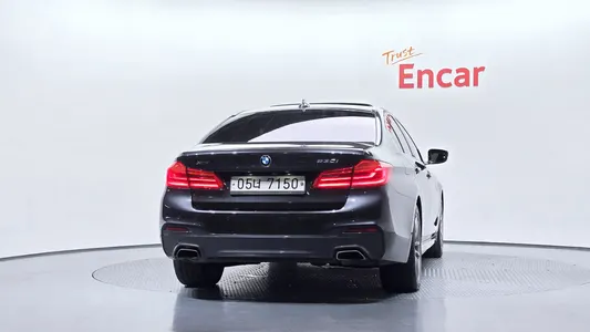 BMW 5 Series (G30) 530i xDrive M 2017 4