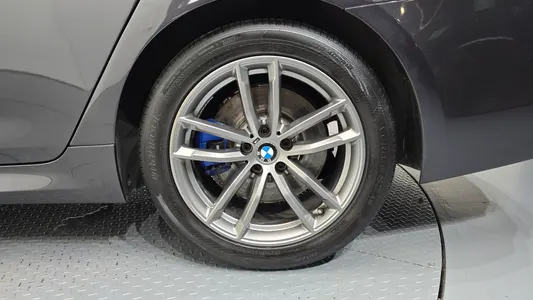 BMW 5 Series (G30) 530i xDrive M 2017 21