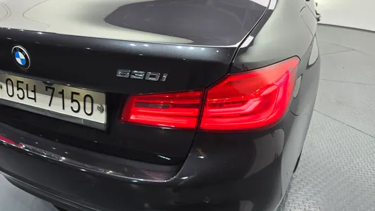 BMW 5 Series (G30) 530i xDrive M 2017 23