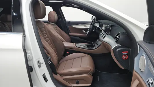 Mercedes-Benz E-Class W213 E350 4MATIC 2021 11