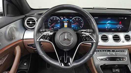 Mercedes-Benz E-Class W213 E350 4MATIC 2021 13