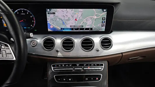 Mercedes-Benz E-Class W213 E350 4MATIC 2021 14