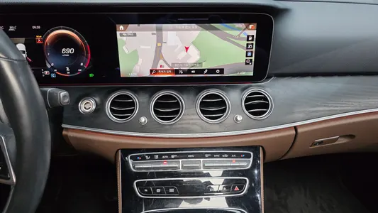 Mercedes-Benz E-Class W213 E250 2022 13