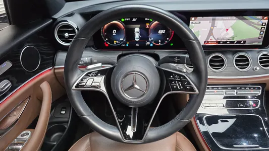 Mercedes-Benz E-Class W213 E250 2022 14