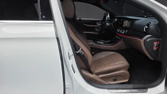 Mercedes-Benz E-Class W213 E250 2022 26